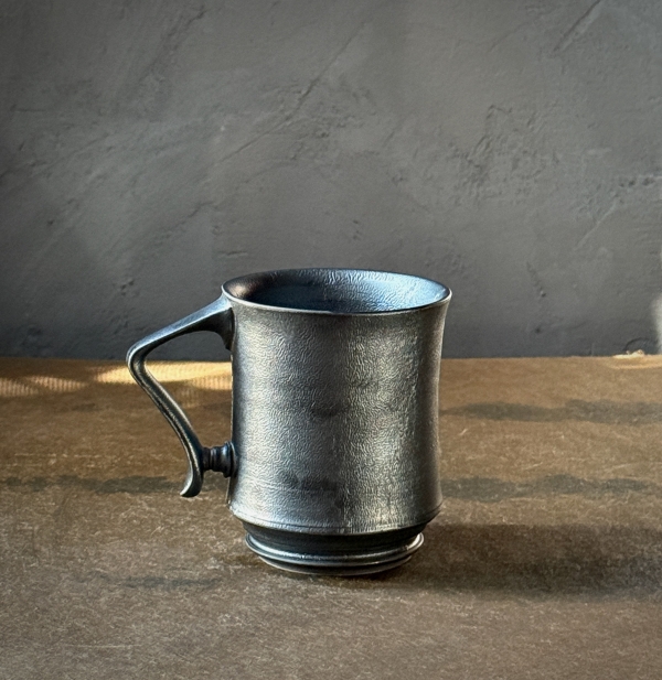 【 濱中 史朗 】 マグカップ・レザー